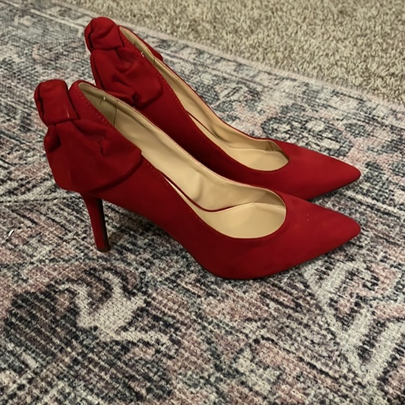 Jessica Simpson heels - Picture 2 of 4